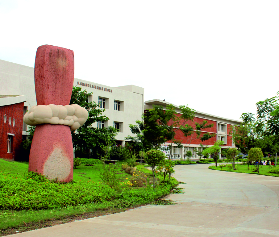 horizontal img of itm campus